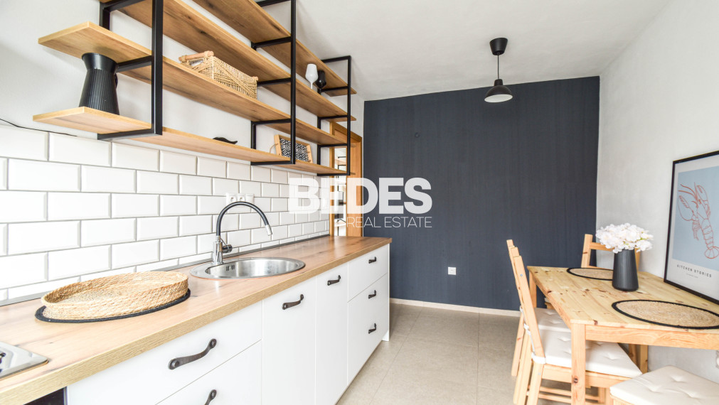 BEDES | Prenájom 2-izb. byt, moderný, zariadený, Handlová