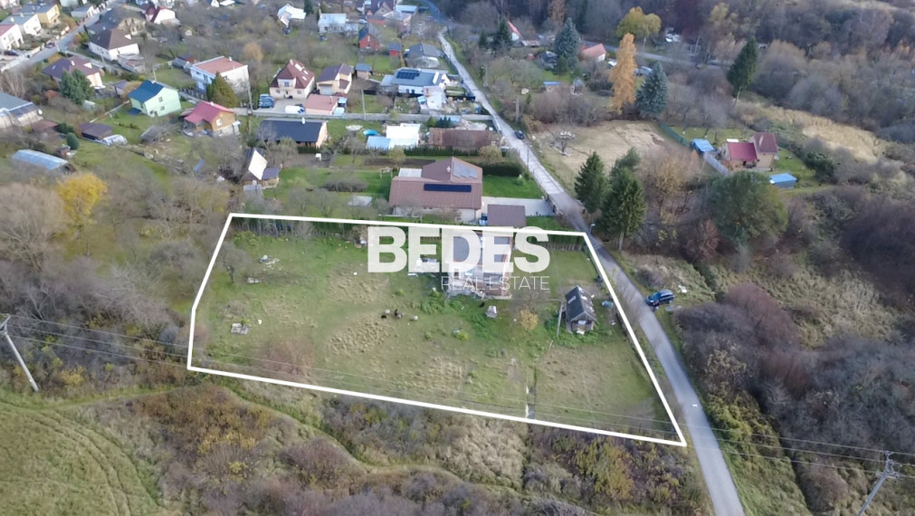 BEDES | Rodinný dom na rozsiahlom pozemku, 2916m2