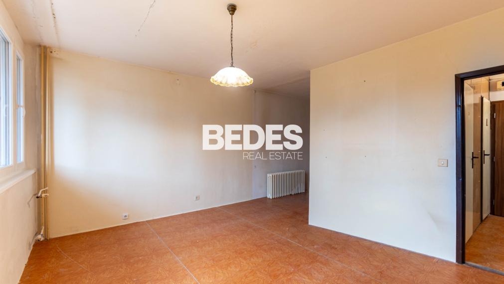 2-izbový byt s veľkou loggiou a šatníkom na sídlisku Juh | Trenčín