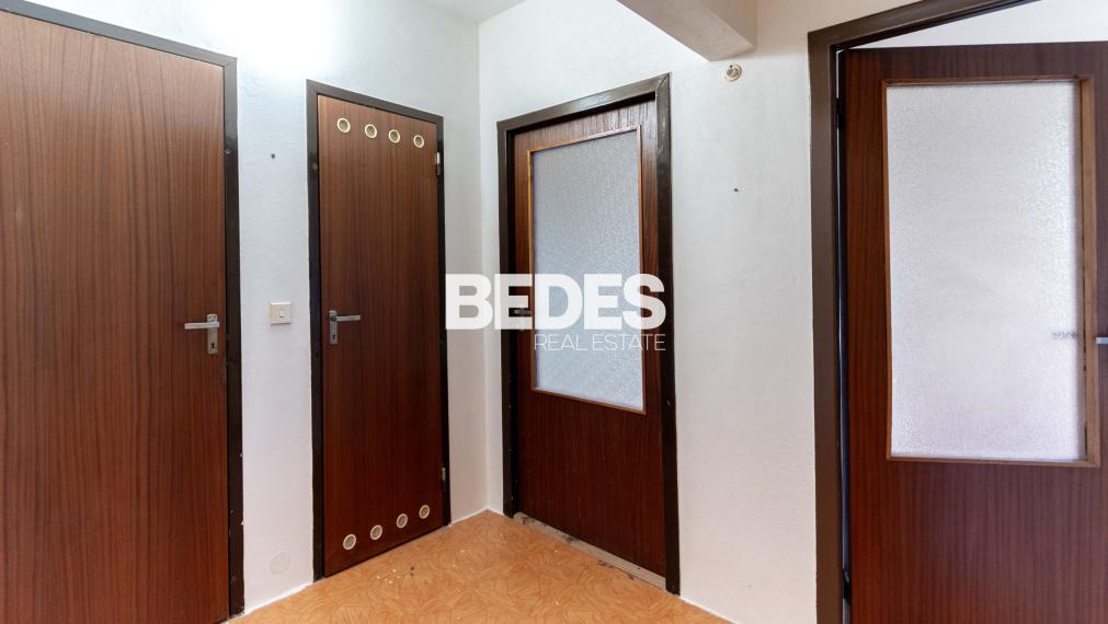 2-izbový byt s veľkou loggiou a šatníkom na sídlisku Juh | Trenčín