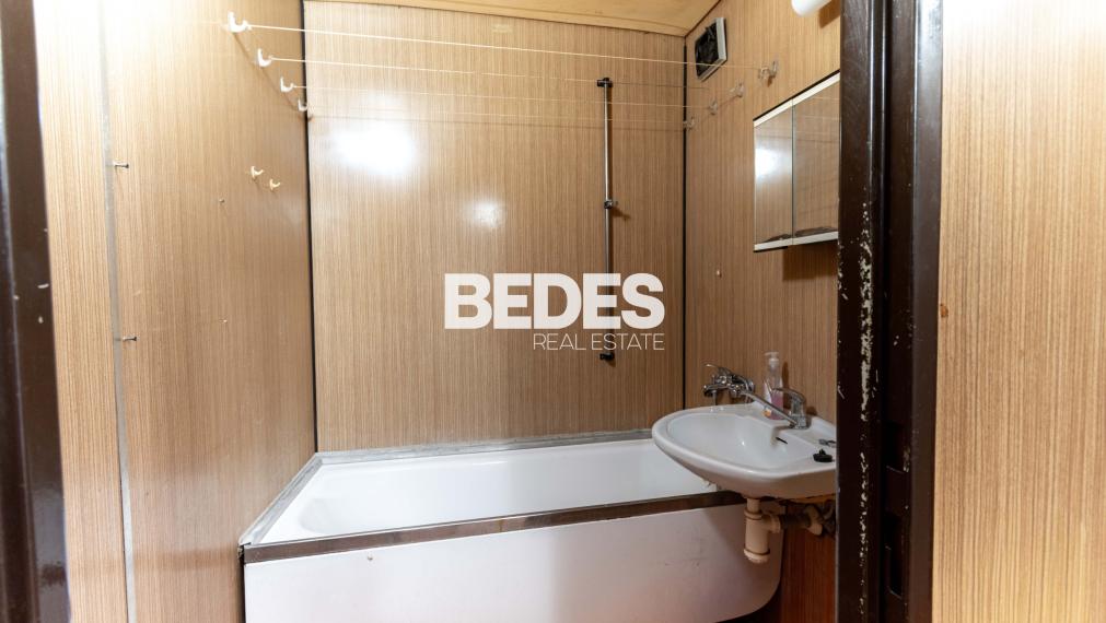 2-izbový byt s veľkou loggiou a šatníkom na sídlisku Juh | Trenčín