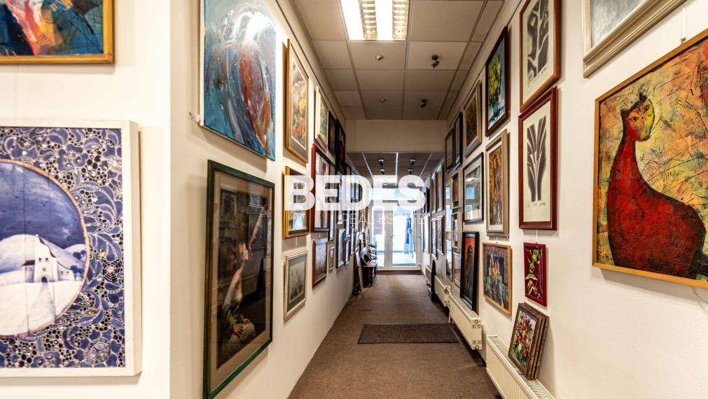 BEDES | Podnikateľský priestor v priamom centre Bojníc, 196m2