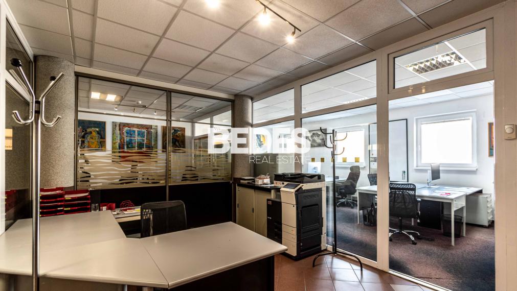 BEDES | Podnikateľský priestor v priamom centre Bojníc, 196m2
