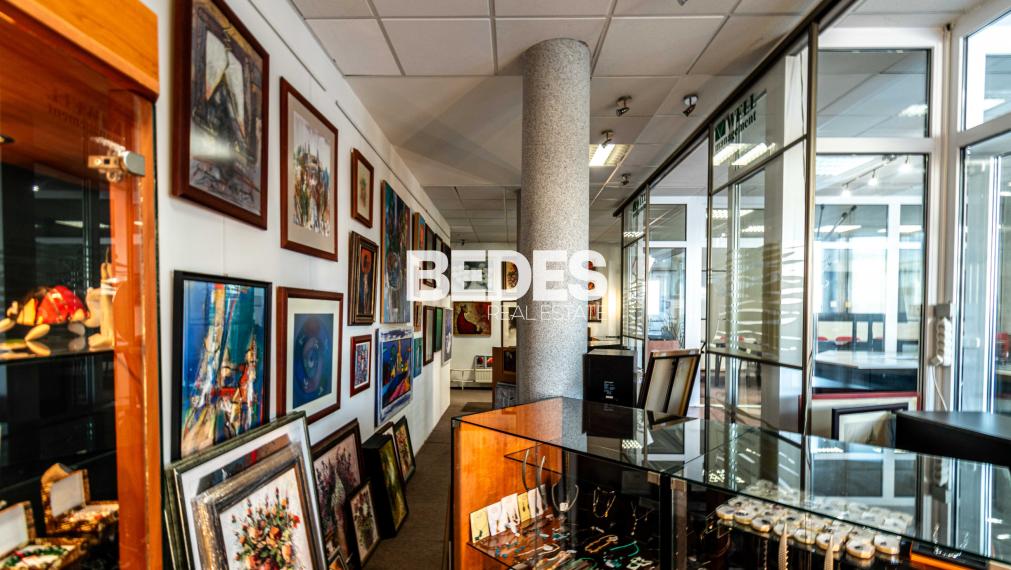 BEDES | Podnikateľský priestor v priamom centre Bojníc, 196m2