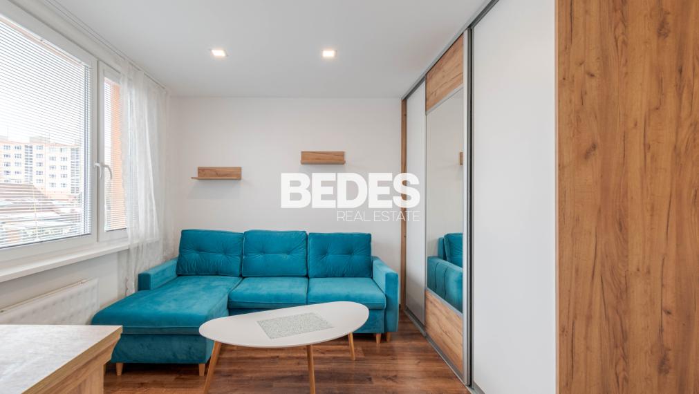 BEDES | Moderný 1.5 izbový byt s kompletným zariadením