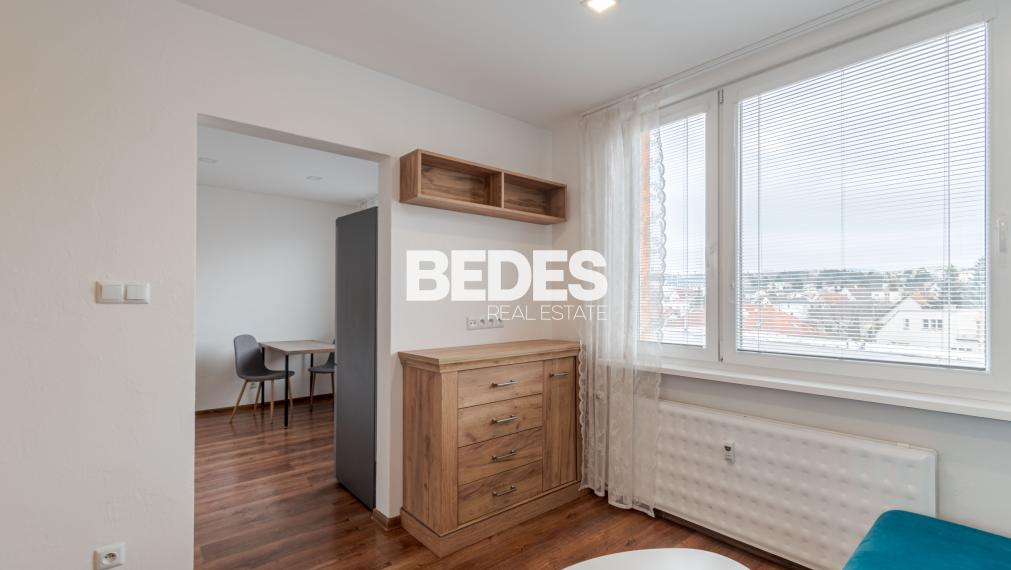BEDES | Moderný 1.5 izbový byt s kompletným zariadením
