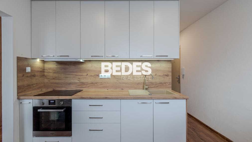 BEDES | Moderný 1.5 izbový byt s kompletným zariadením