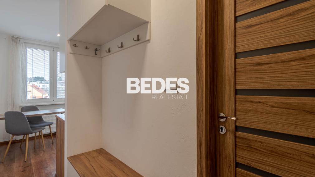 BEDES | Moderný 1.5 izbový byt s kompletným zariadením