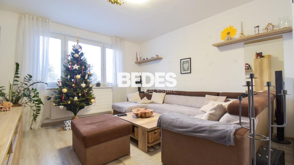BEDES | Zrekonštruovaný 2i. byt, 3.p, výťah, loggia,Kútovská