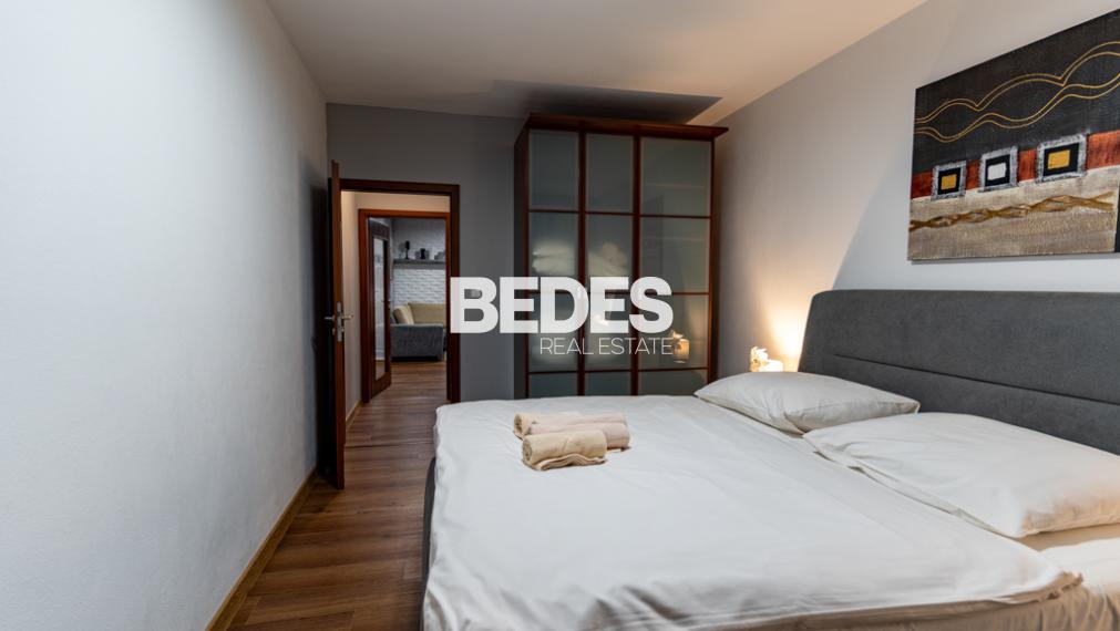 BEDES | Investičný 2i apartmán so súkromným detským ihriskom