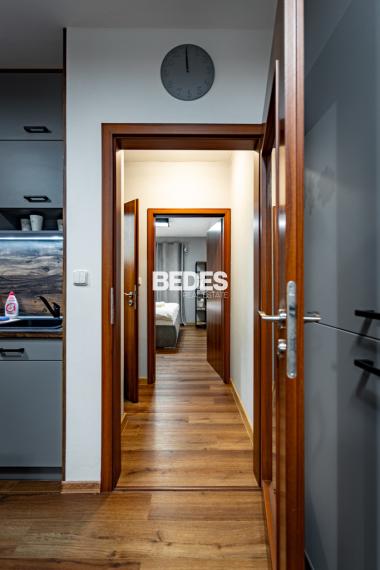 BEDES | Investičný 2i apartmán so súkromným detským ihriskom