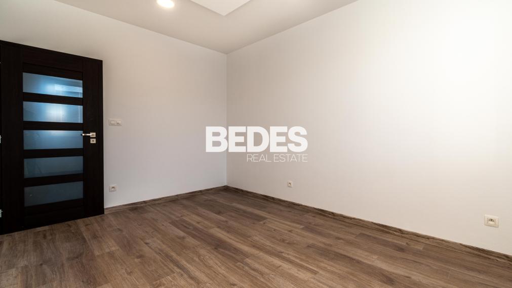 BEDES | Moderný 2 izbový byt v novostavbe s balkónom, vyhradený parking