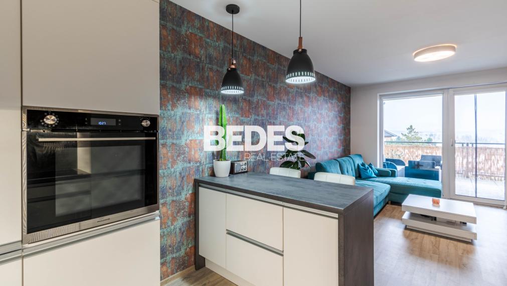BEDES | 2 izbový byt s terasou a parkovaním, North Residence