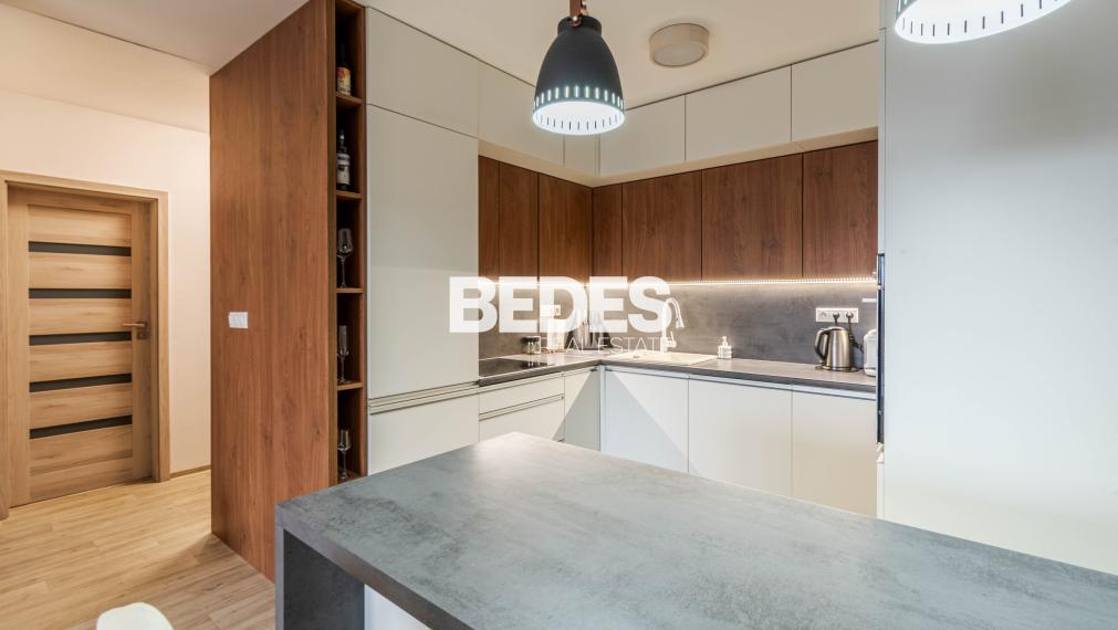 BEDES | 2 izbový byt s terasou a parkovaním, North Residence