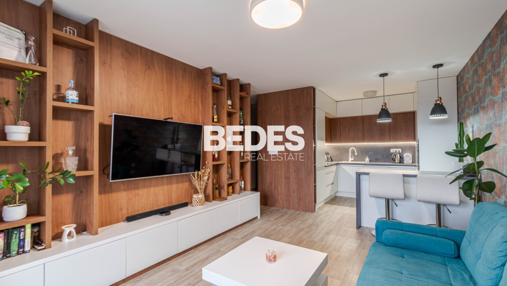 BEDES | 2 izbový byt s terasou a parkovaním, North Residence