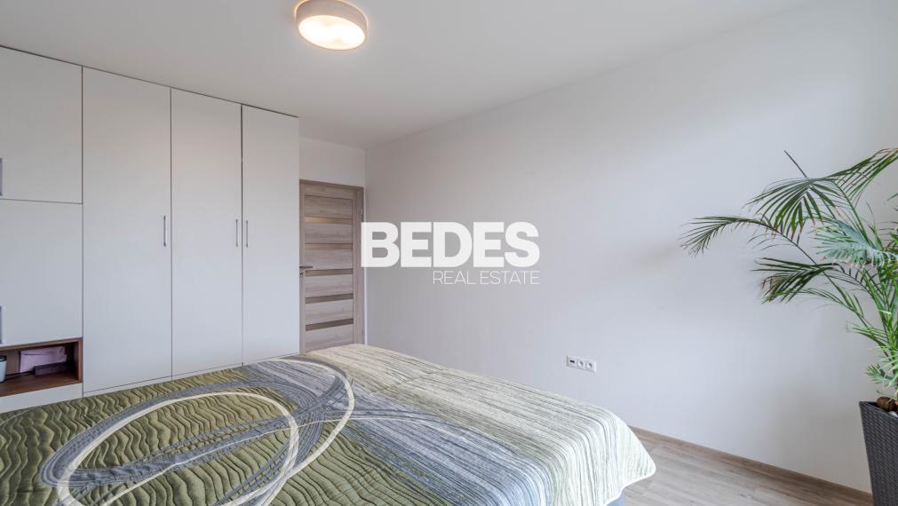 BEDES | 2 izbový byt s terasou a parkovaním, North Residence
