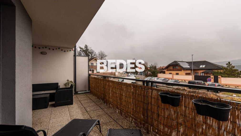 BEDES | 2 izbový byt s terasou a parkovaním, North Residence