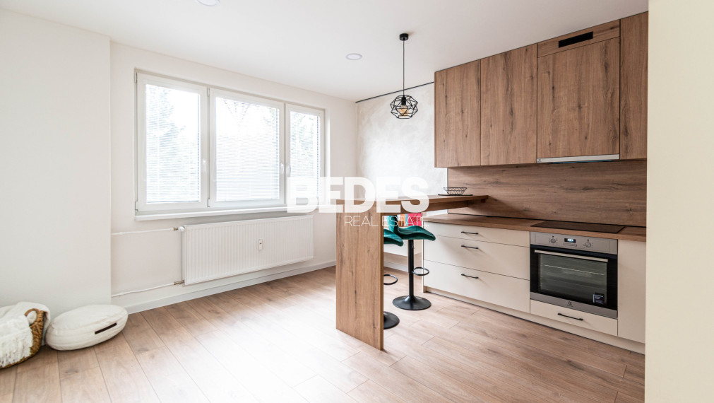 BEDES | REZERVOVANÉ: Predaj 2,5-izbový byt,  Prievidza