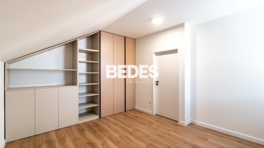 BEDES | Moderný 2 izbový byt s terasou v novostavbe, parking