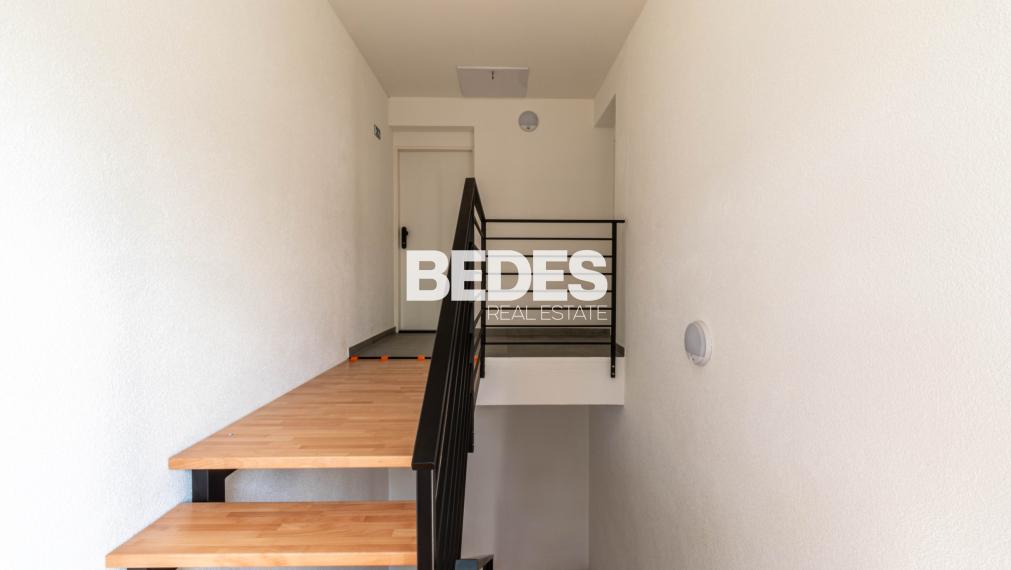BEDES | Moderný 2 izbový byt s terasou v novostavbe, parking