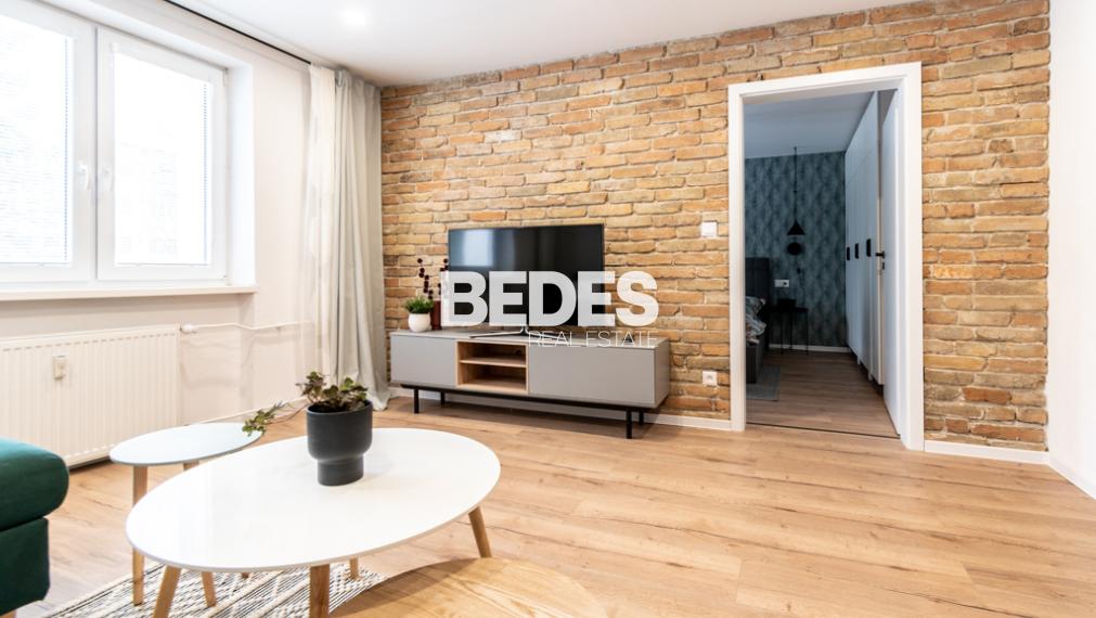 BEDES |  Štýlový 2- izbový byt v centre mesta Handlová