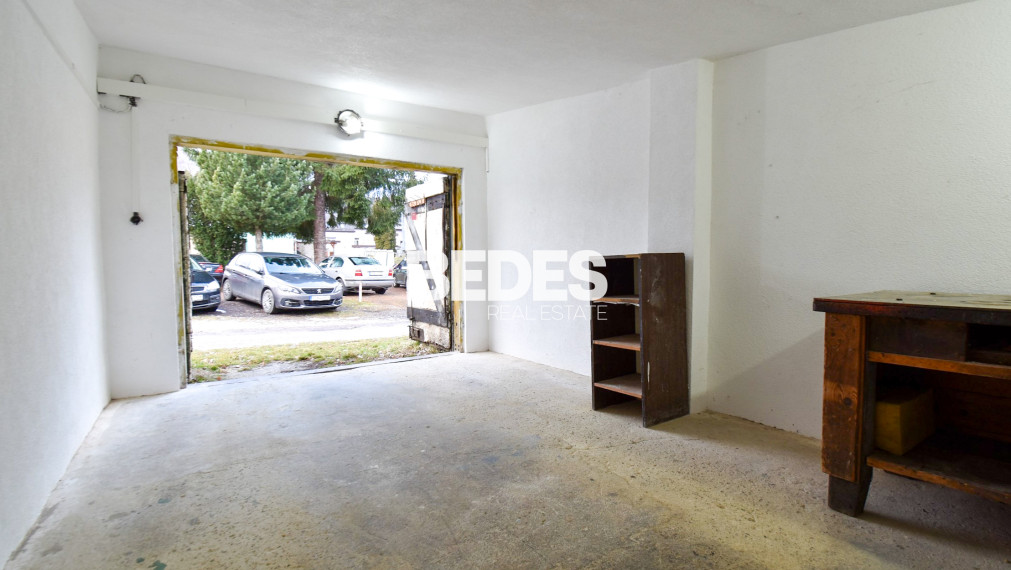 BEDES | Murovaná garáž, elektrina, rekonštrukcia, Duklianska