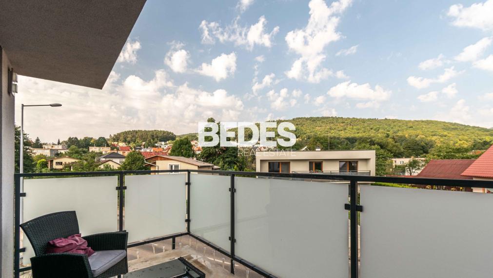 BEDES | Novostavba, 100 m2, terasa 8m2, garáž 37 m2, Bojnice