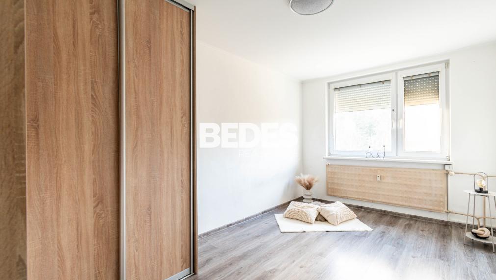 BEDES | 4-izb. byt pre rodinu, 84m²,loggia, Okružná,Handlová