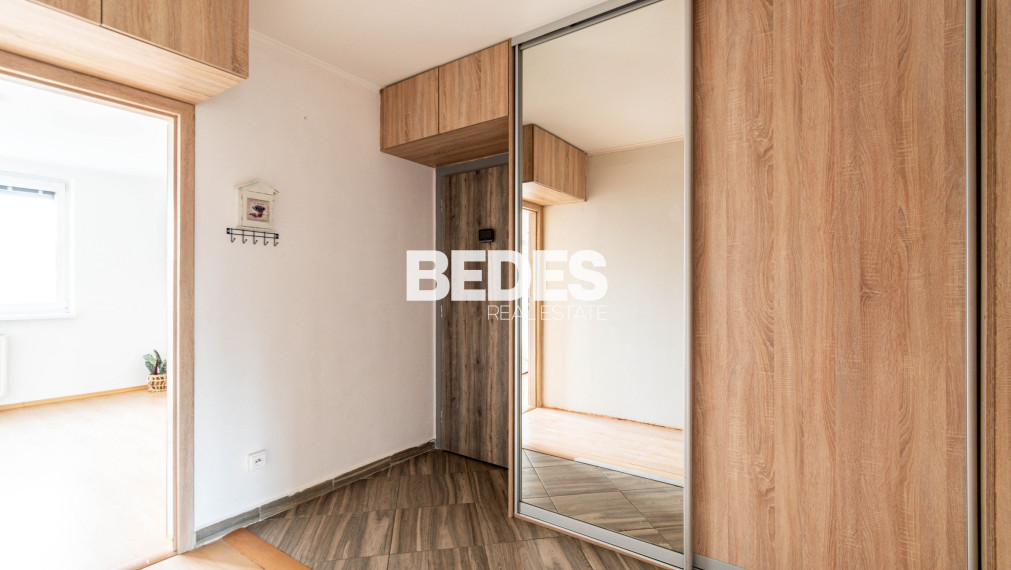 BEDES | Veľkometrážny byt, šatník, sklad, loggia, Okružná