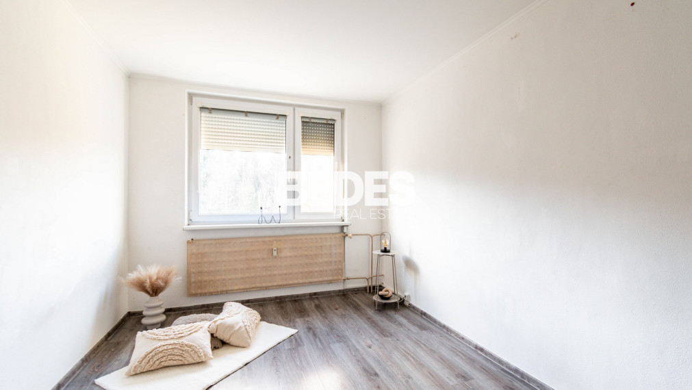 BEDES | Veľkometrážny byt, šatník, sklad, loggia, Okružná