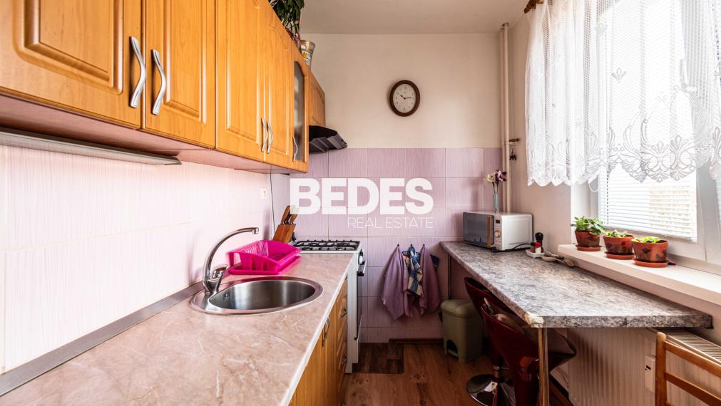 BEDES | 2 izbový byt na Starom sídlisku po čiastočnej rekonštrukcii