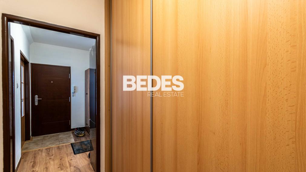 BEDES | 2 izbový byt na Starom sídlisku po čiastočnej rekonštrukcii