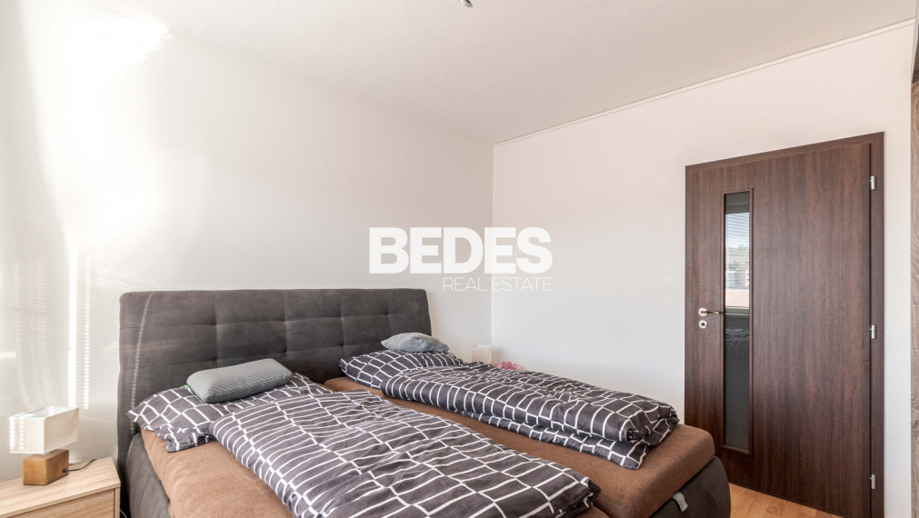 BEDES | Zariadený 3 izbový byt po rekonštrukcii, 4x loggia