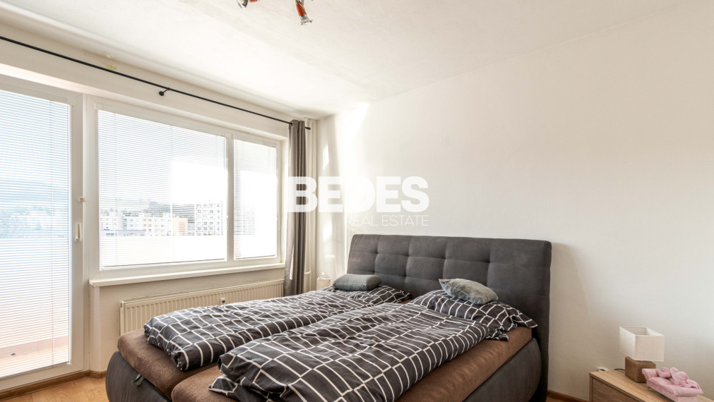 BEDES | Zariadený 3 izbový byt po rekonštrukcii, 4x loggia