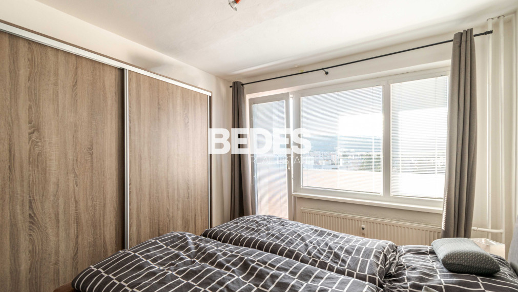 BEDES | Zariadený 3 izbový byt po rekonštrukcii, 4x loggia