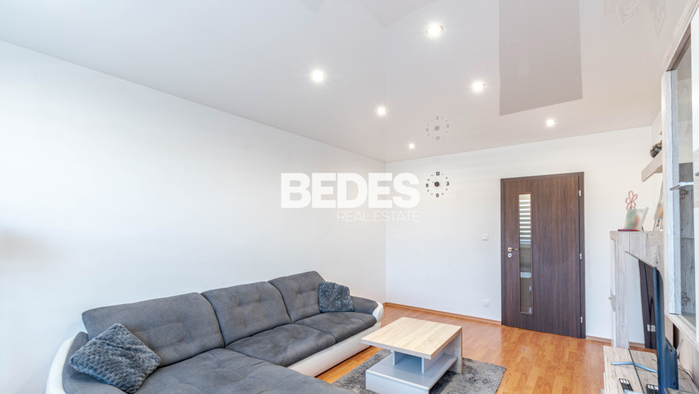 BEDES | Zariadený 3 izbový byt po rekonštrukcii, 4x loggia