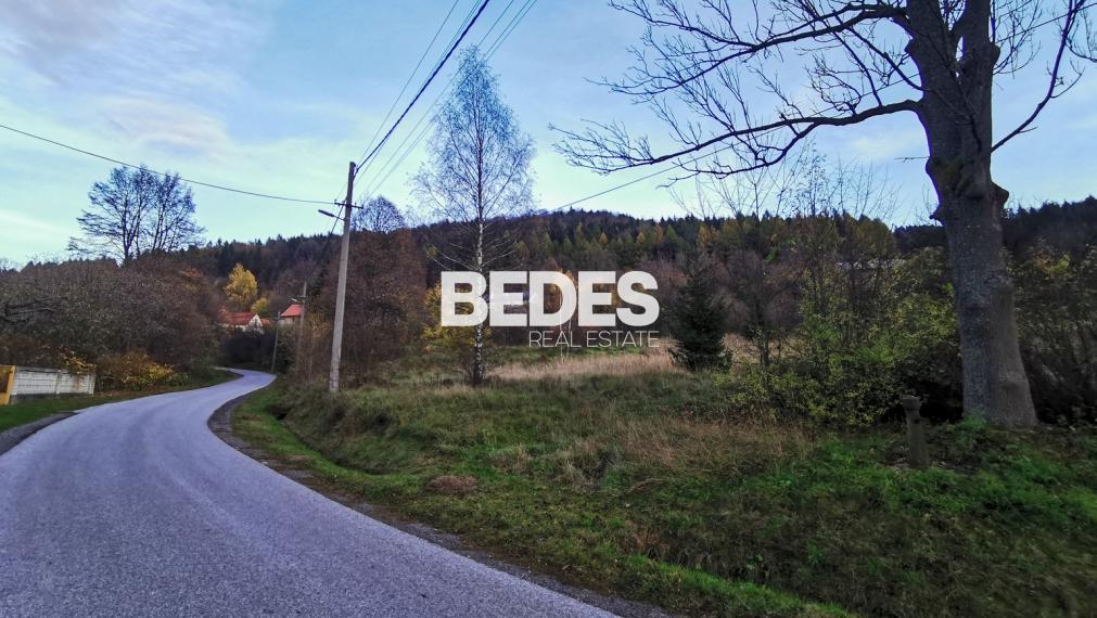 BEDES | pozemok pre výstavbu RD, 901m2, Handlová – N. Lehota
