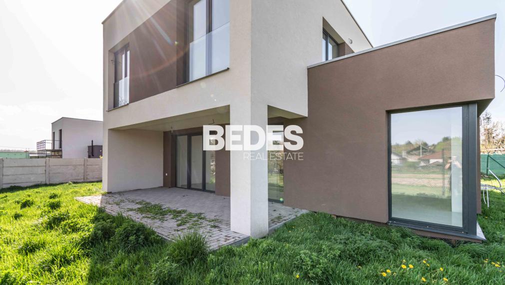 BEDES | 4izb. novostavba182m2, pozemok 659m2, 3x terasa, garáž