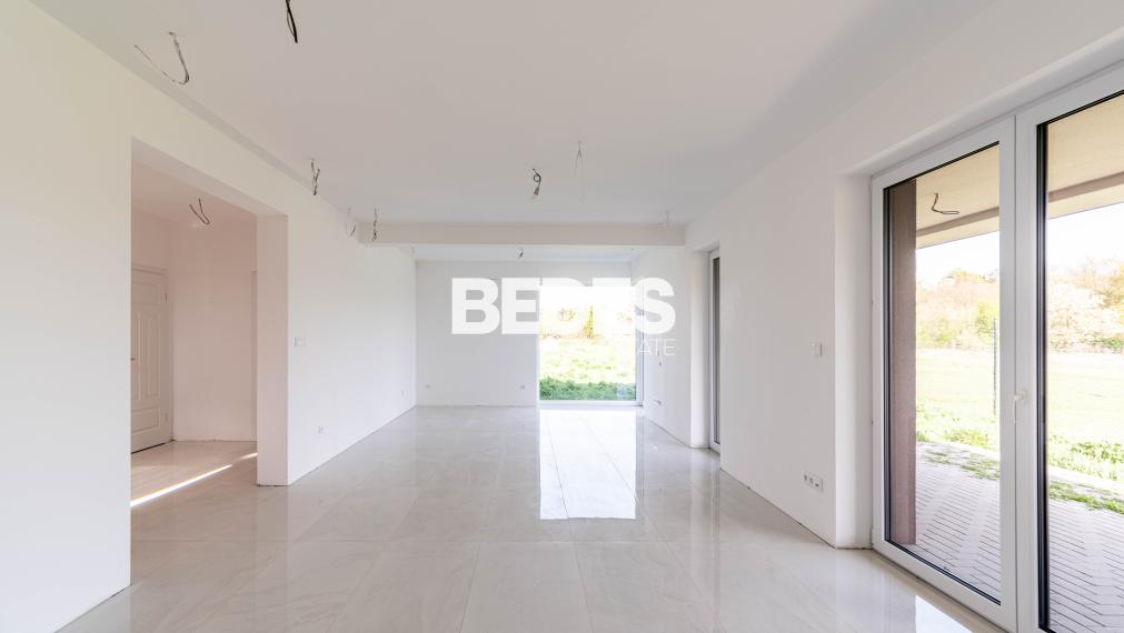 BEDES | 4izb. novostavba182m2, pozemok 659m2, 3x terasa, garáž