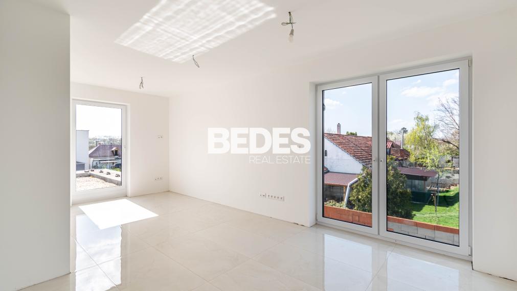 BEDES | 4izb. novostavba182m2, pozemok 659m2, 3x terasa, garáž
