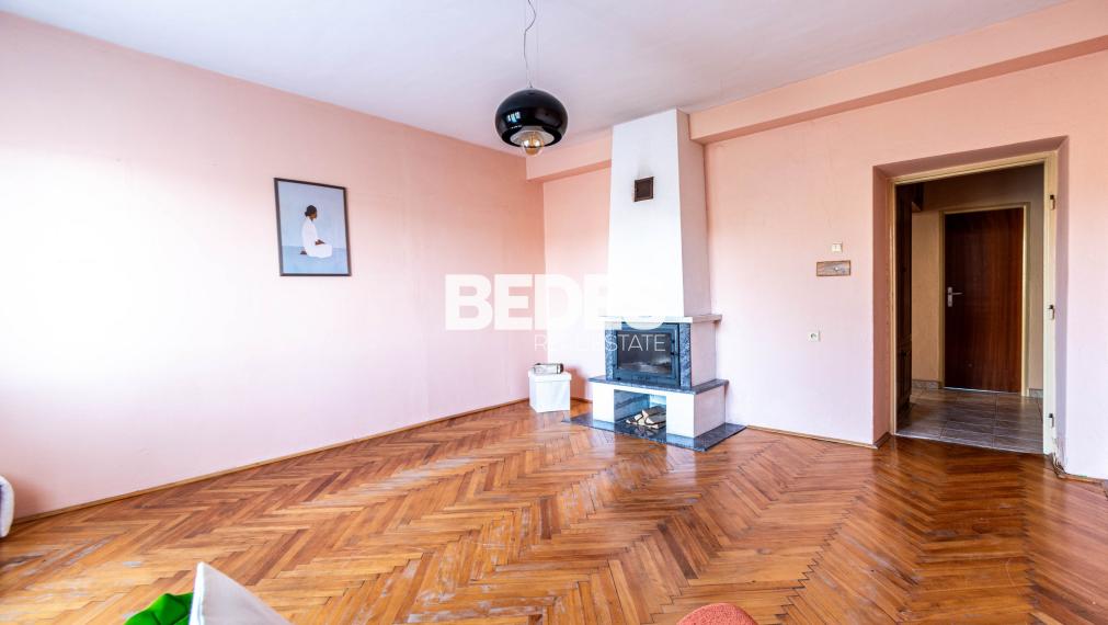 BEDES | priestranný 3 izb.byt, samostat. kúrenie,balkón,dvor