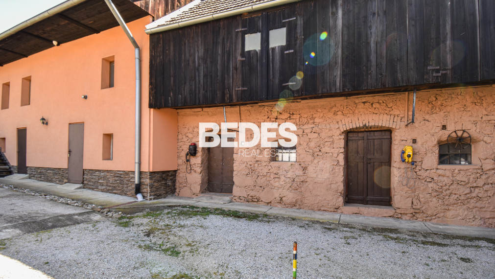 BEDES | Rodinný dom s hospodárskou budovou a záhradou, Ráztočno