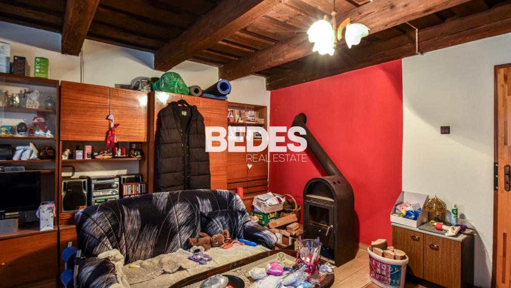 BEDES | Rodinný dom s hospodárskou budovou a záhradou, Ráztočno