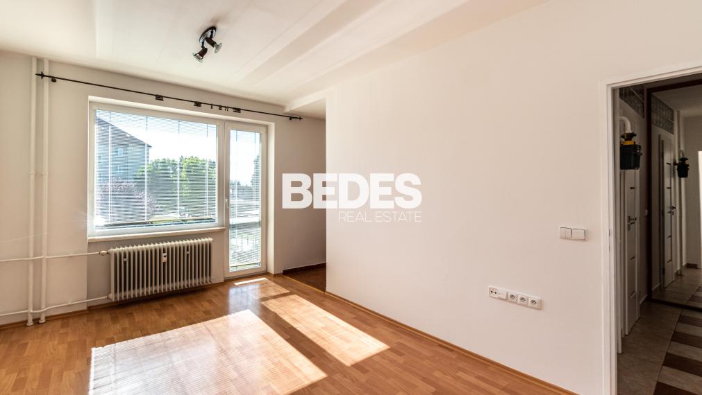BEDES | Čiastočne zrekonštruovaný 1 izbový byt s balkónom
