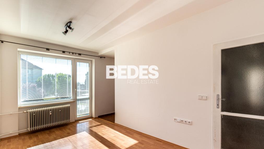 BEDES | Čiastočne zrekonštruovaný 1 izbový byt s balkónom