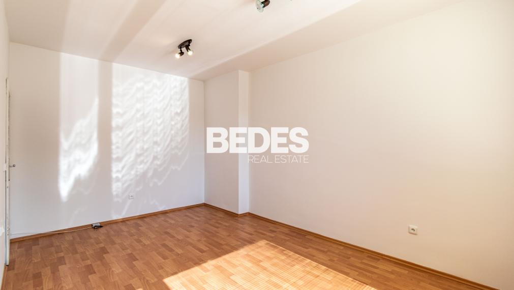 BEDES | Čiastočne zrekonštruovaný 1 izbový byt s balkónom