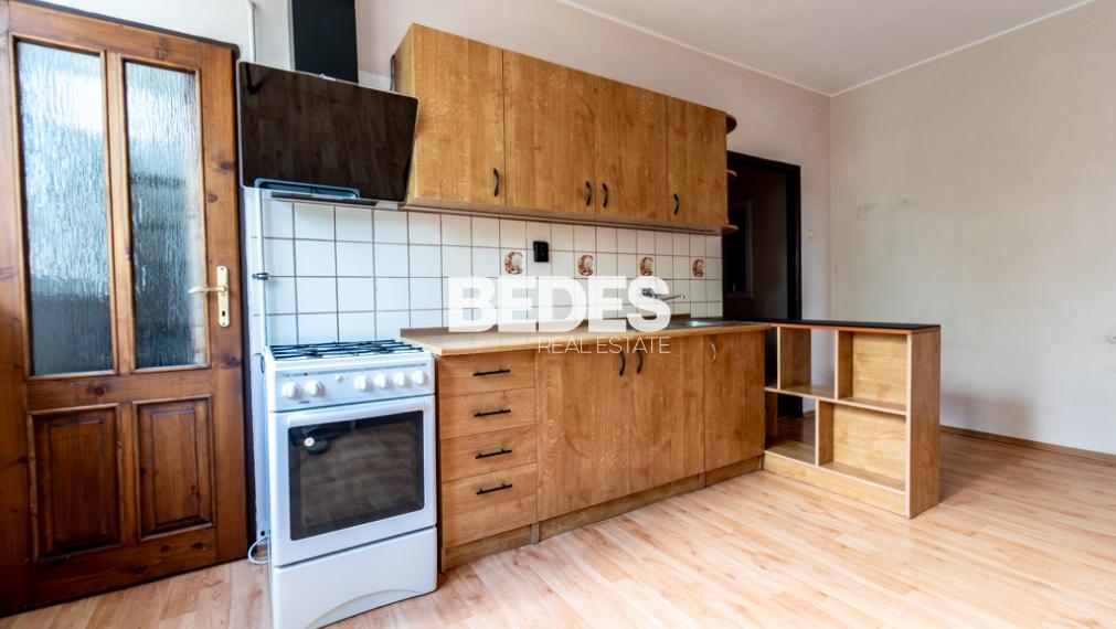 BEDES | Čiastočne zariadený 2- izbovy byt s balkónom