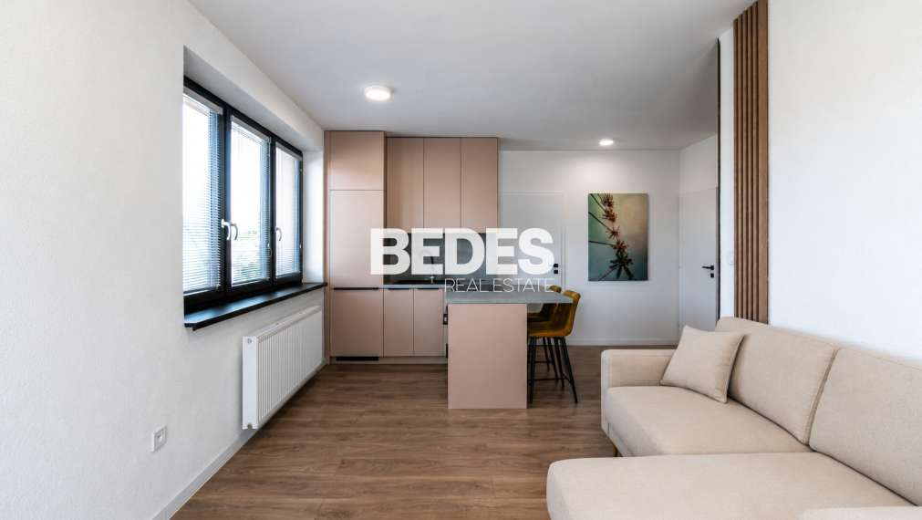 BEDES | Moderný 2 izbový byt s terasou v novostavbe, parking