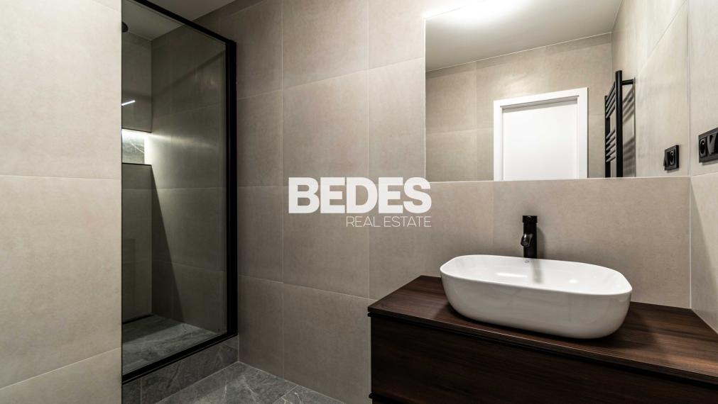 BEDES | Veľkometrážny 3 izbový byt, kompletná rekonštrukcia, walk-in šatník