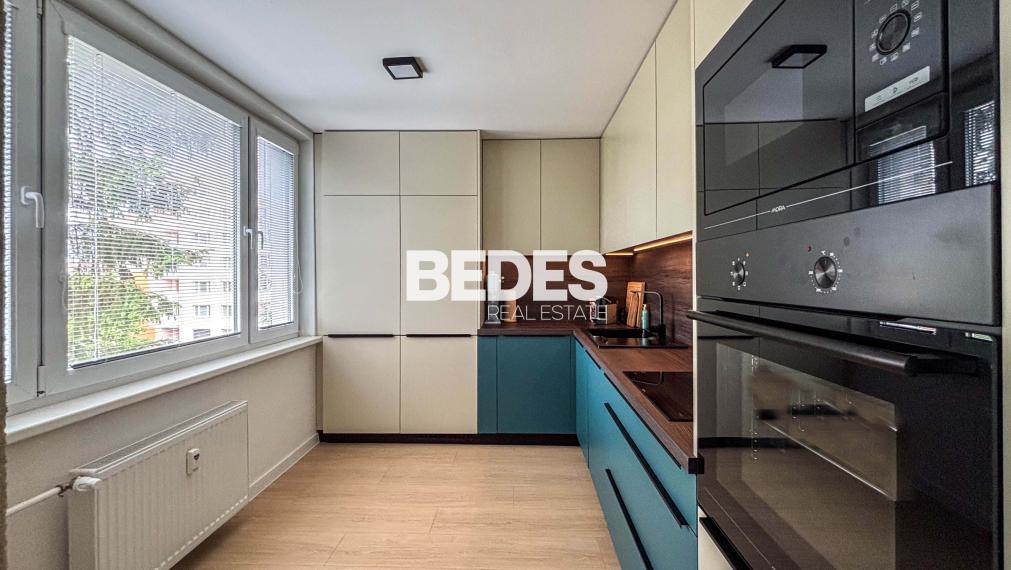 BEDES | Veľkometrážny 3 izbový byt, kompletná rekonštrukcia, walk-in šatník
